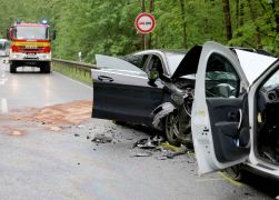 Toedlicher Unfall In Jena Frau Stirbt Bei Frontalcrash 10